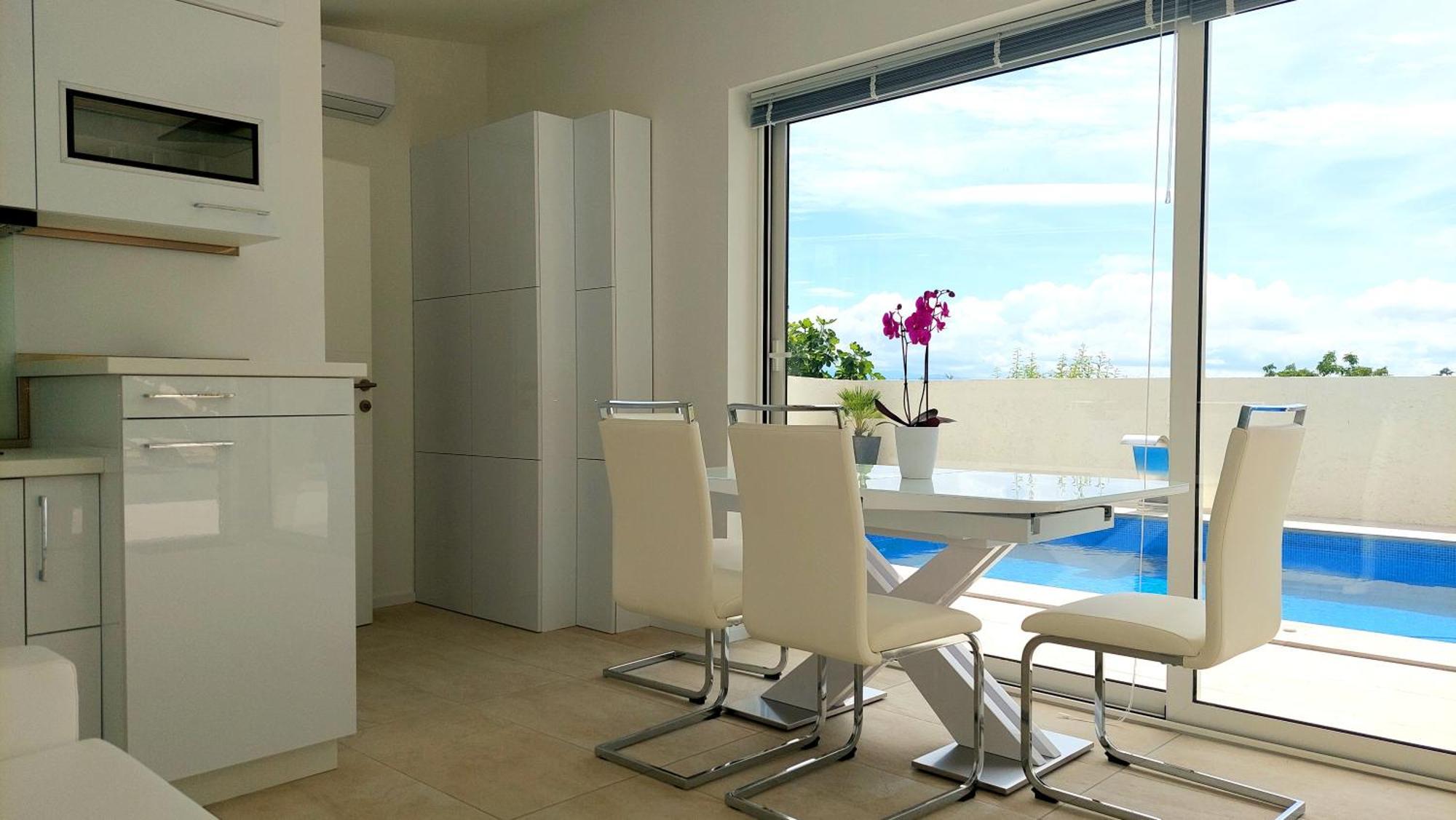 Penthouse Jacuzzi & Pool Apartmants Opatija Exterior photo
